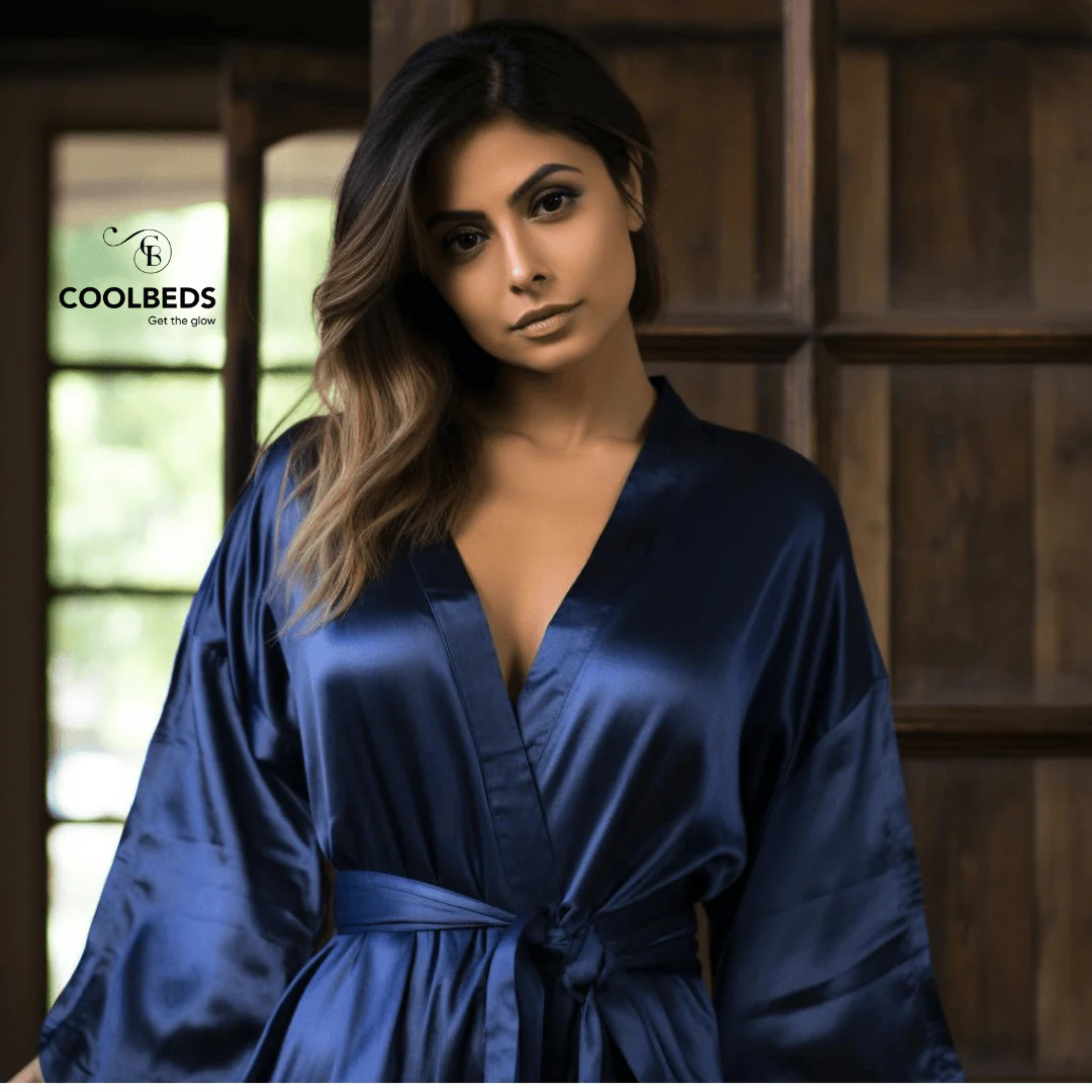 Silky Robe and Pillowcover Bundle - Image 9